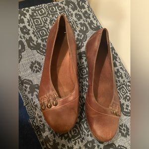 Clarks, brown leather flats, 10M